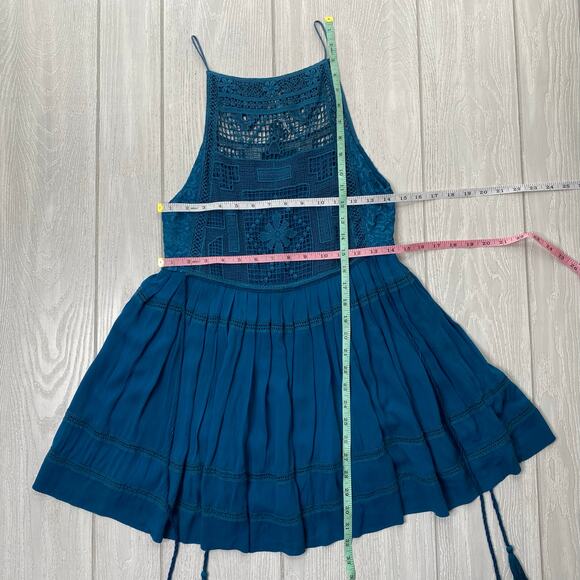 Free People Women's Emily Teal Blue Crochet Pleated Mini Dress Size XS X-Small - Picture 5 of 14